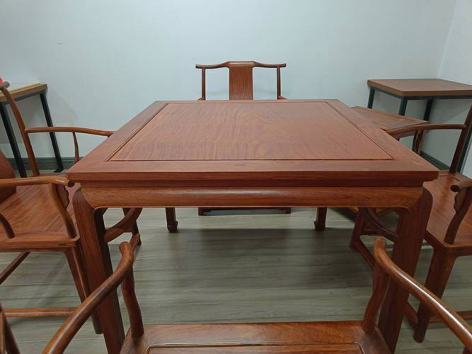 蔼桉家具